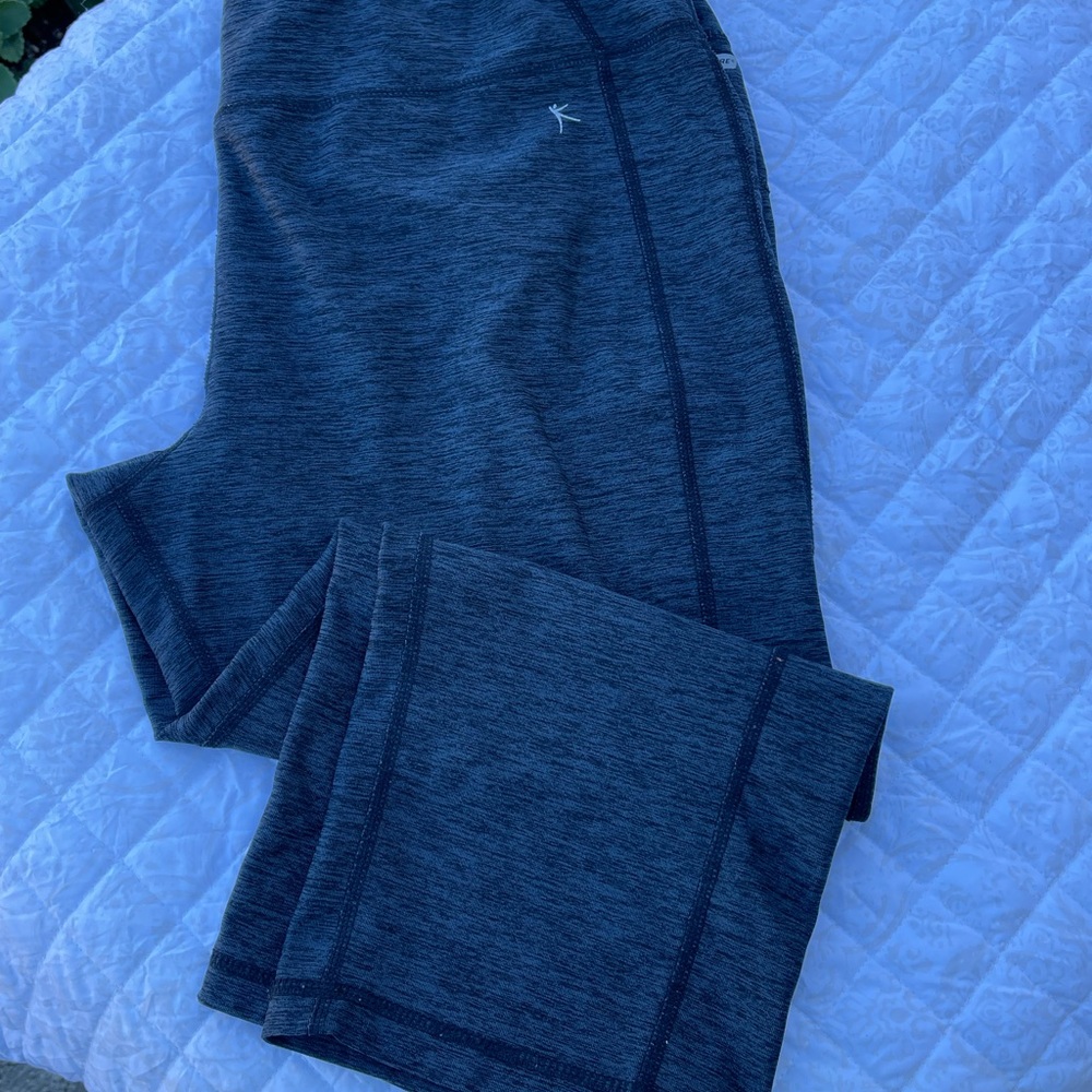 Danskin Now Carpi Length Legging Extra Large 16-18 - Picture 2 of 14